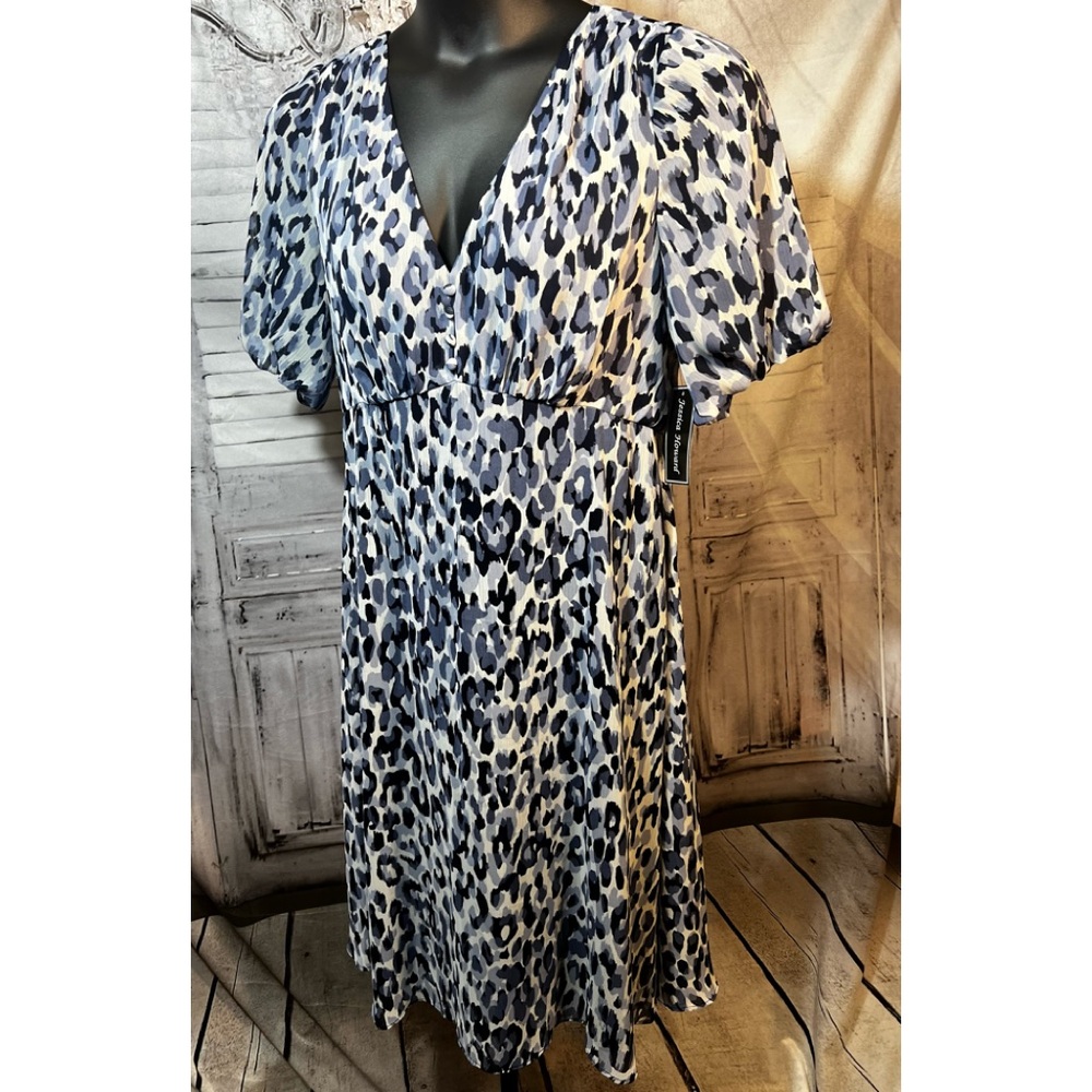 Jessica Howard Black and White Animal Print Dress